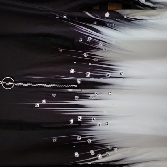 NWOT! Diamond hoodie stretch - Picture 2 of 7